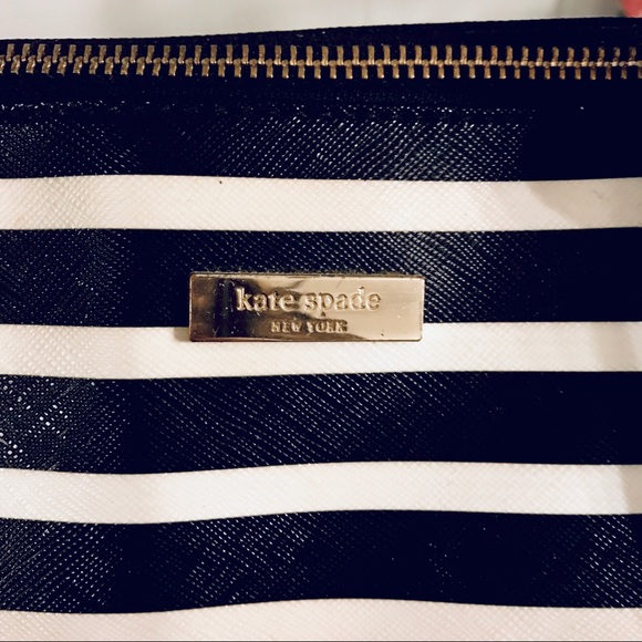 Kate spade Rachelle Black & White Striped Purse - Picture 7 of 7